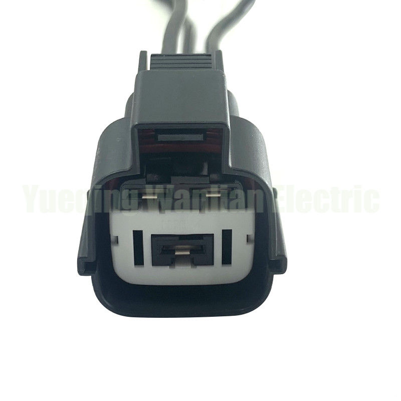3ピン MG652290 自動車用ワイヤーコネクタ MG電気用コネクタ ワイヤーハーネスコネクタ