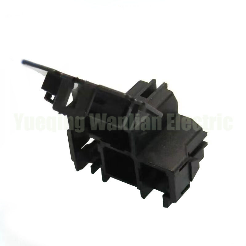 3ピン WL036A1-6.3-21 自動車 大電流ヘッドライト 近距離電球ケーブル ハーネスコネクタ プラスチックのハウジング